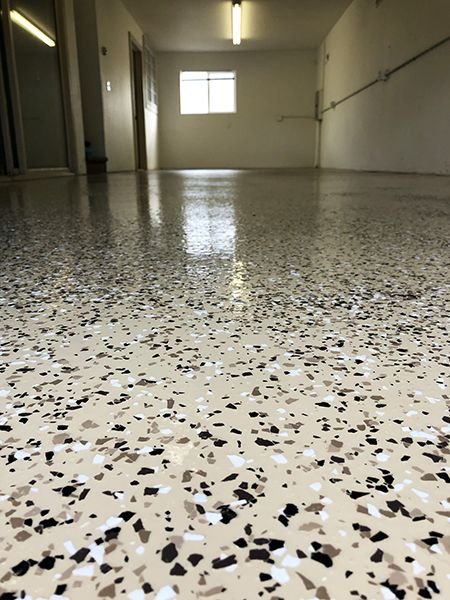 Berapa Harga Jasa Epoxy Motif Flake Granit? Intip Kelebihan dan Estimasi Biayanya!