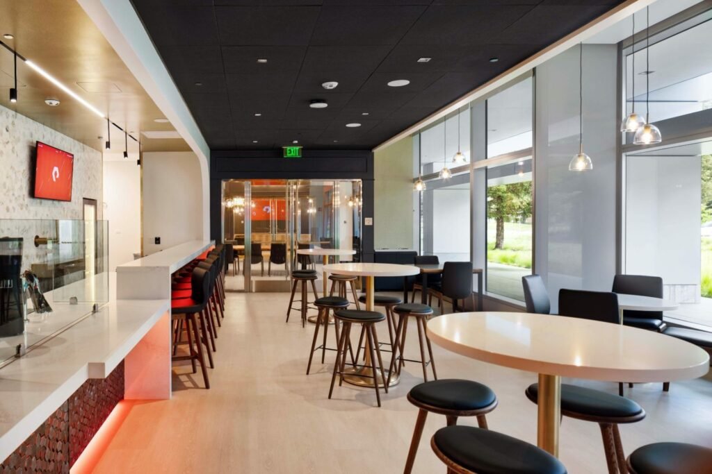 Jasa Pasang Lantai Vinyl Cafe Profesional Surabaya