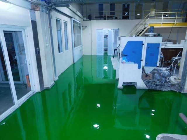 Harga Epoxy Self Leveling 1000 Micron per m2 untuk Area Industri
