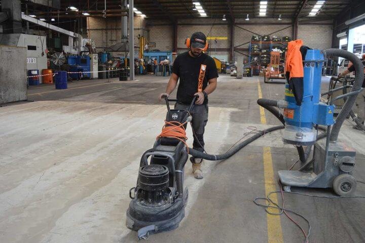 Proses Persiapan Lantai Sebelum Aplikasi Epoxy Agar Hasilnya Maksimal
